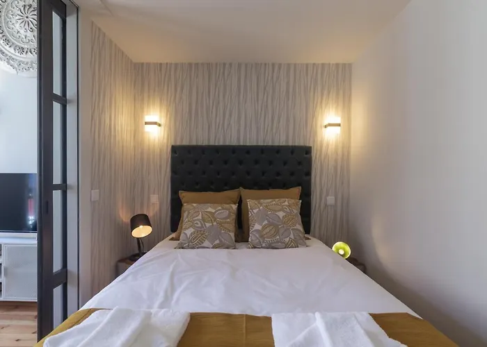 Cinema Luxury House ポルト