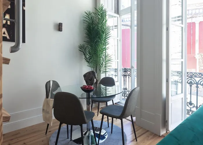 Cinema Luxury House *