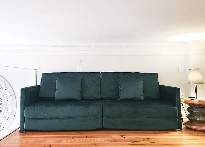 Cinema Luxury House *